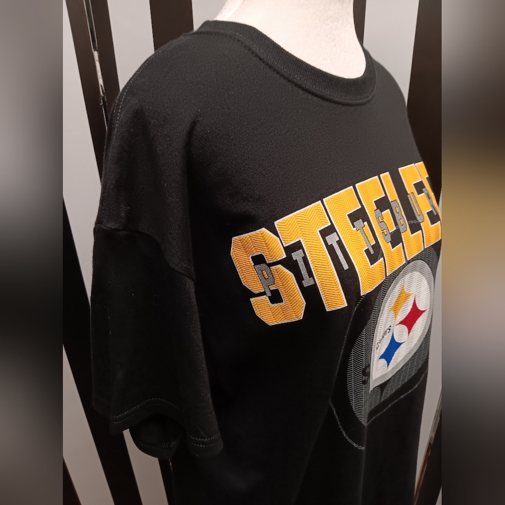NWOT Pittsburgh Steelers tshirt - Picture 8 of 8